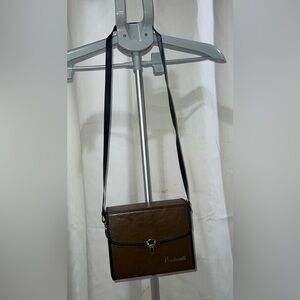 Vintage Bushnell Binocular CASE ONLY 1985 Brown Leather Strap 7"X5" X 2.5" Japan